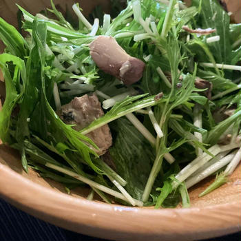 鯖缶サラダ★春菊や水菜を美味しく食べる会！！