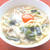 春の香りで美味しい〜！わかめたっぷり豚玉煮込みうどん。