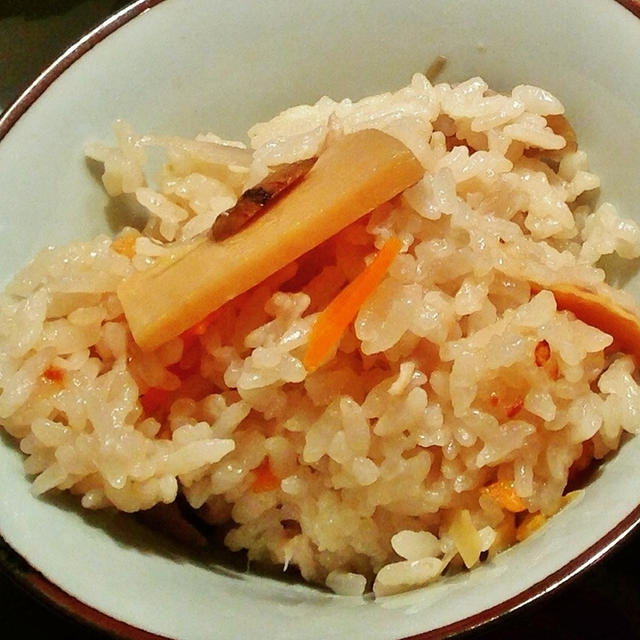 鶏ごぼう土鍋炊き込みご飯