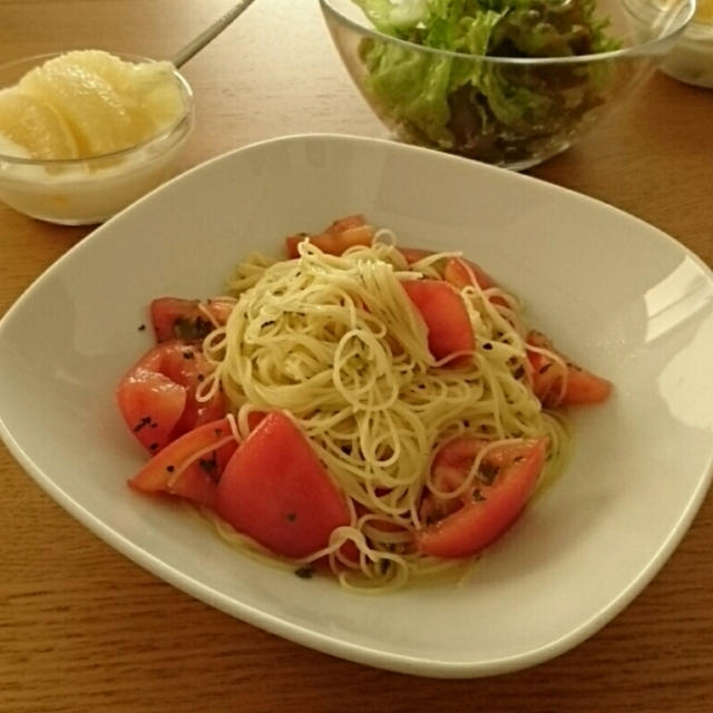 冷たいカッペリーニ トマトとバジルとオレガノと塩とオイルだけでしっかり美味しい By Youtyanさん レシピブログ 料理ブログのレシピ満載