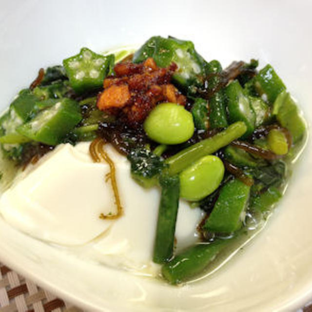 ５種類の緑野菜の冷奴　～冷凍野菜５分レシピ②～