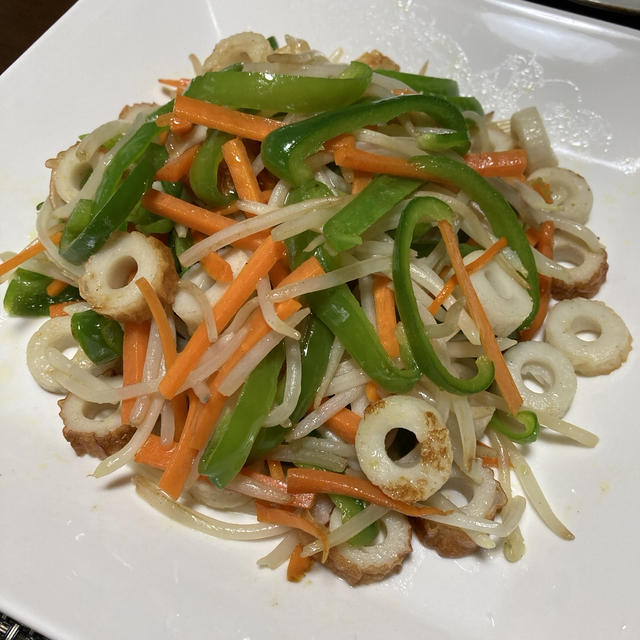 ちくわともやしの野菜炒めとエビチリ