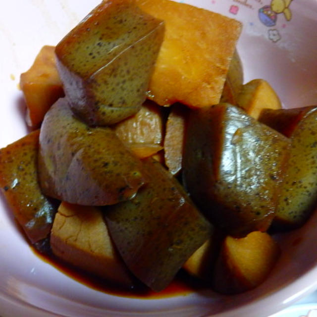 里芋と蒟蒻の煮物