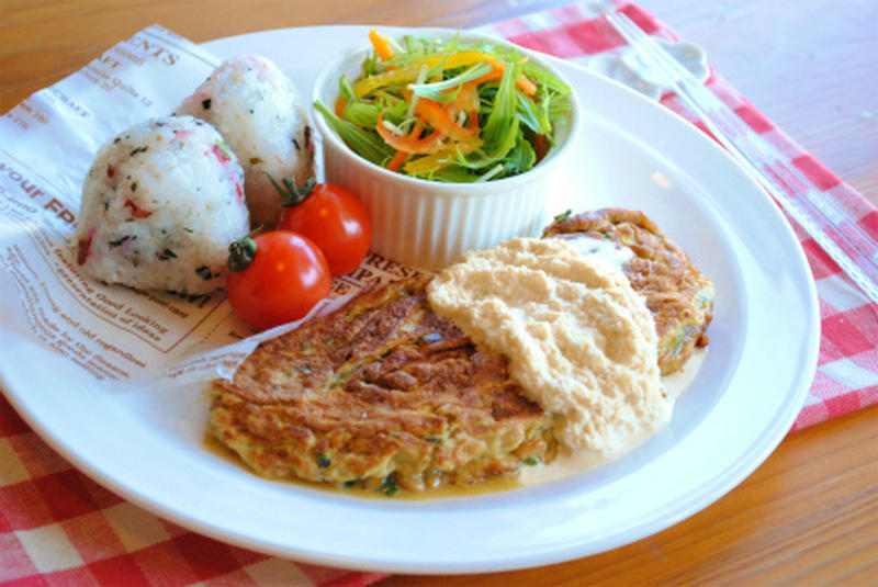 春菊と納豆のオムレツ 〜おろしマヨ醤油〜