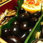 黒豆の黒糖煮 2011年度のおせち料理 Kuromame is one of osechi dishes(special dishes for New Year's Holidays) of Japanese cuisine -Movie Recipe No.2-