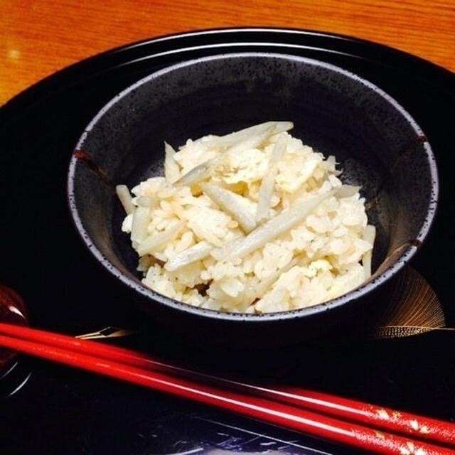 ごぼうの炊き込みご飯