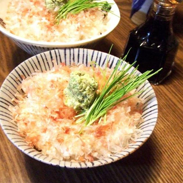 素材の風味を楽しむ！大人な気分のわさび丼