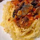 トマトソースパスタ
