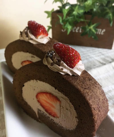 チョコスフレロールケーキ