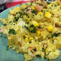 冷凍とうもろこしご飯が美味しい炒飯に♪ターメリックが決め手☆スパイシー炒飯♪