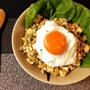 食欲タイキック。肉汁溢れるスイチリ厚揚げガパオ（糖質7.6g）