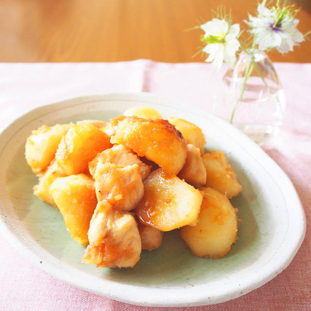 じゃがいもと鶏肉の炒め煮