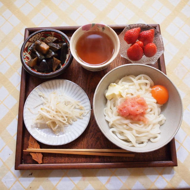 週末朝ごはん　-釜玉明太バターうどん-