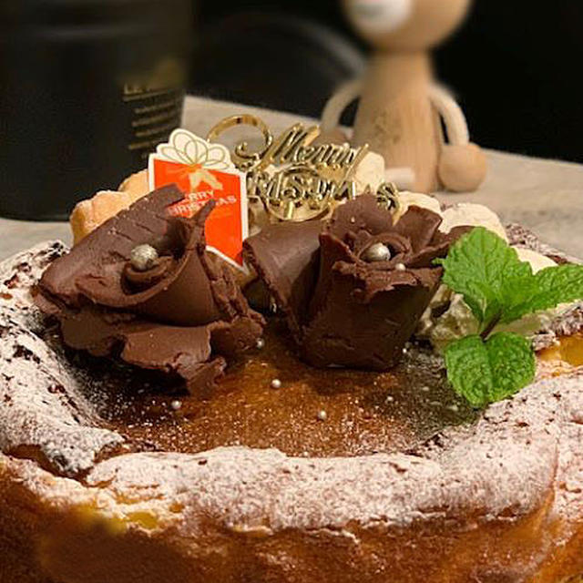 「ブルボン・スライス生チョコレート」のバラを飾ってクリスマス用バスクチーズケーキ　♪♪