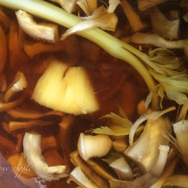 昆布つゆ椎茸の軸のパイナップル煮TARE
