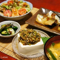 初めての“ジュレ”体験　ジュレぽん酢で食べる唐揚げサラダ