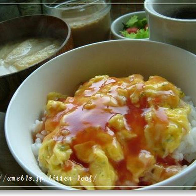 かに玉風丼で朝ご飯