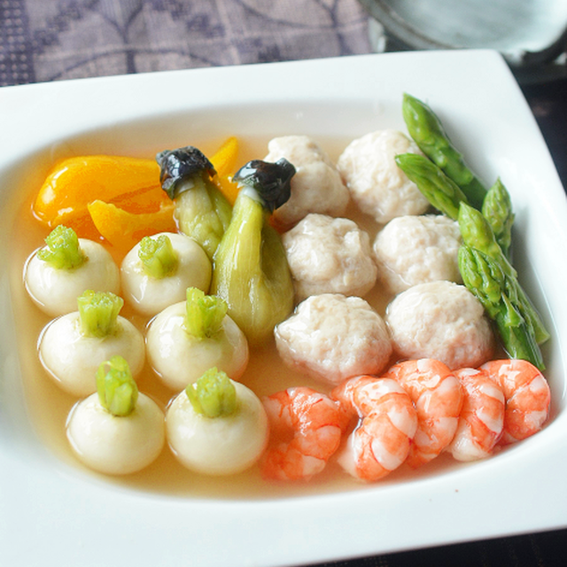 超小かぶとチキンボール、海老と野菜も入れて夏おでん♪