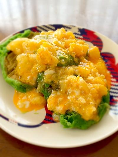 ほうれん草のパンケーキ〜エッグスラット乗せ〜