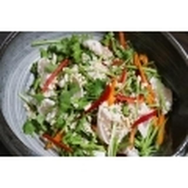 ≪鶏たたきと パクチーの サラダ≫