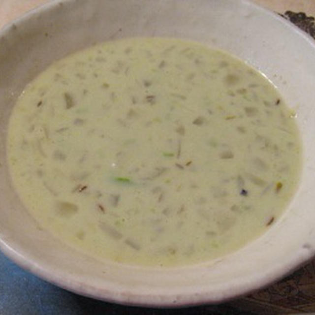 空豆とクミンの豆乳スープ
