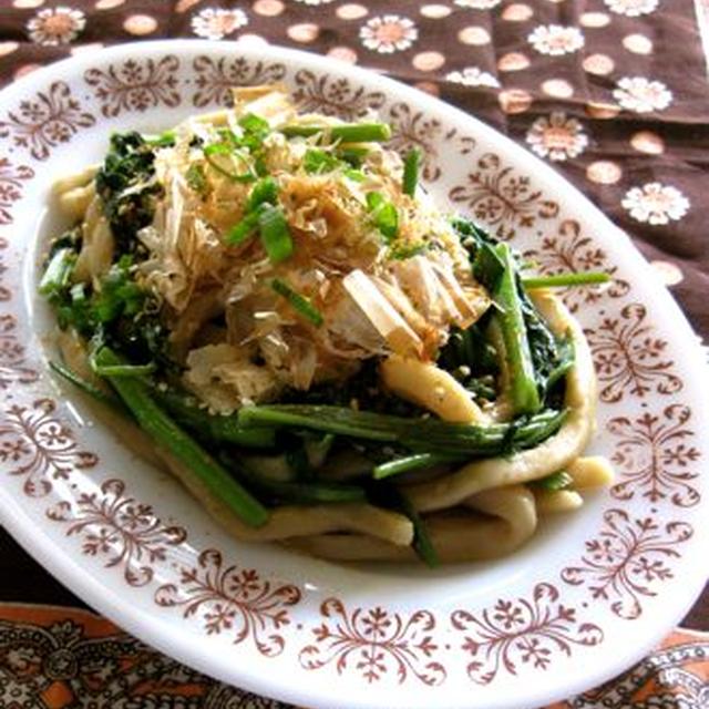 空芯菜の焼きうどん。