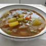圧力鍋であっという間にできる手間いらず、されどグルメ級の野菜カレー