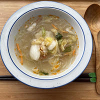 『白菜漬け丸ごと春雨中華スープ』