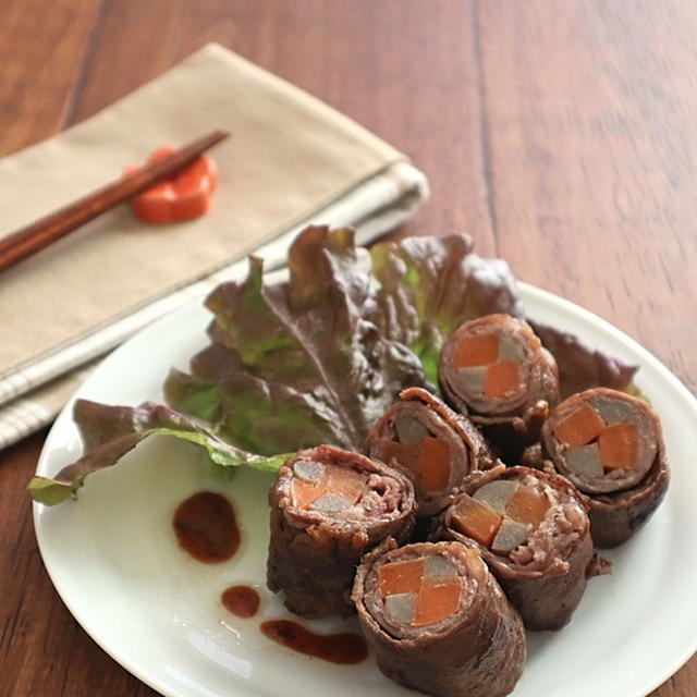 牛肉の野菜巻き赤ワイン風味