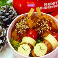 クリスマスのお弁当　くるくるチーズミルフィーユ串カツ　トマトとウィンナーで双子のサンタ　お弁当レシピ