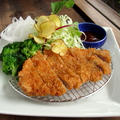 Tonkatsu  (Deep fried pork cutret)