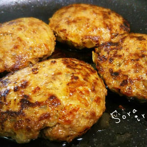 卵 パン粉なしでok 肉汁じゅわじゅわハンバーグ By 空色kitchenさん レシピブログ 料理ブログのレシピ満載