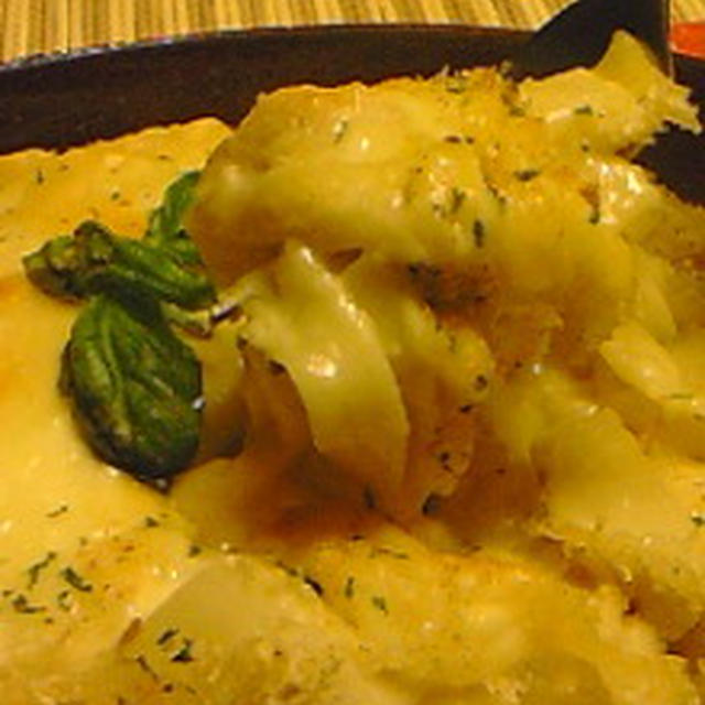 白菜と鶏の味噌グラタンは米粉でアッサリ&チーズたっぷりで±ゼローっ！