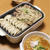 野菜たっぷり餃子と野菜炒め、インスタントラーメンでみんな大好き晩ごはん。