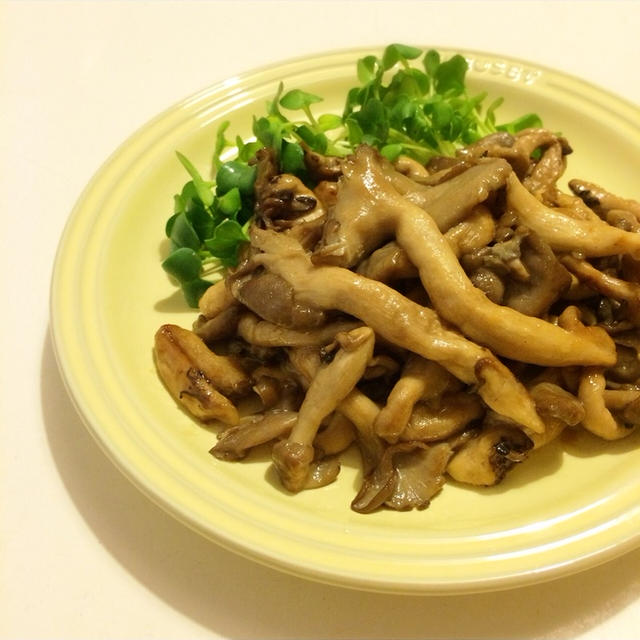 あと1品に！おうぎ茸のオイマヨ炒め