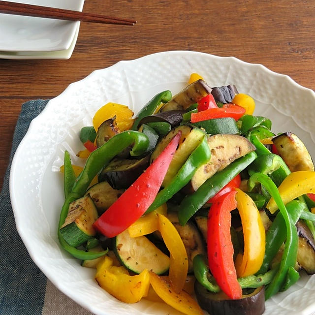 ビタミンたっぷり ヘルシー 夏野菜のハーブソテー By Kaana57さん レシピブログ 料理ブログのレシピ満載