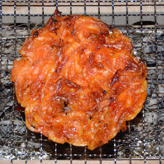 駿河湾桜海老かき揚げ（冷凍）の炭火焼