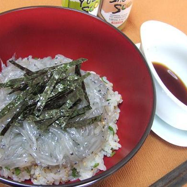 生しらす丼　～レモン寿司酢で～