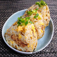 【朝ごはんやお弁当に】高菜入りでウマっ♪生姜焼きリメイクおにぎり