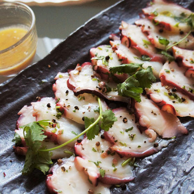 肌ピカコラーゲン＆スペインでも作る蛸の香菜ガーリック＆ペッパーレモンマリネ