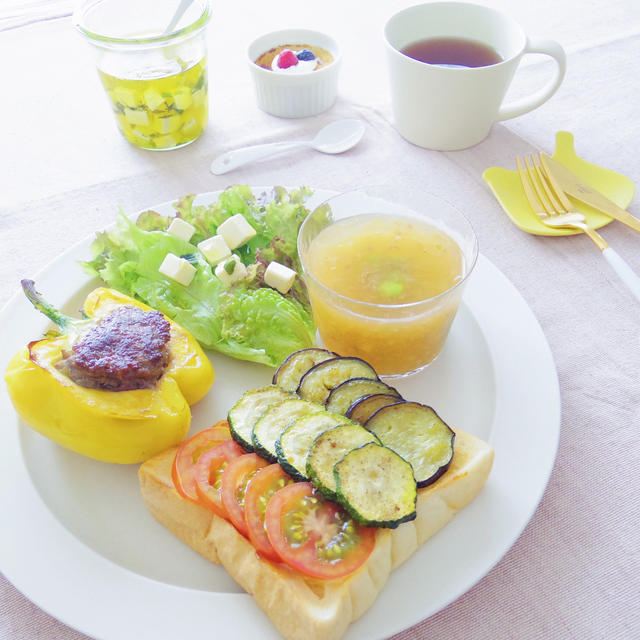 カラフル夏野菜のオープンサンド＊