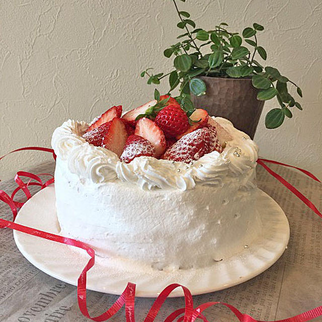 美味しく完成 乳製品アレルギー対応の苺デコレーションケーキ By Pentaさん レシピブログ 料理ブログのレシピ満載