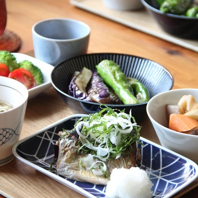 さばの塩焼き、香味野菜のせ・献立。