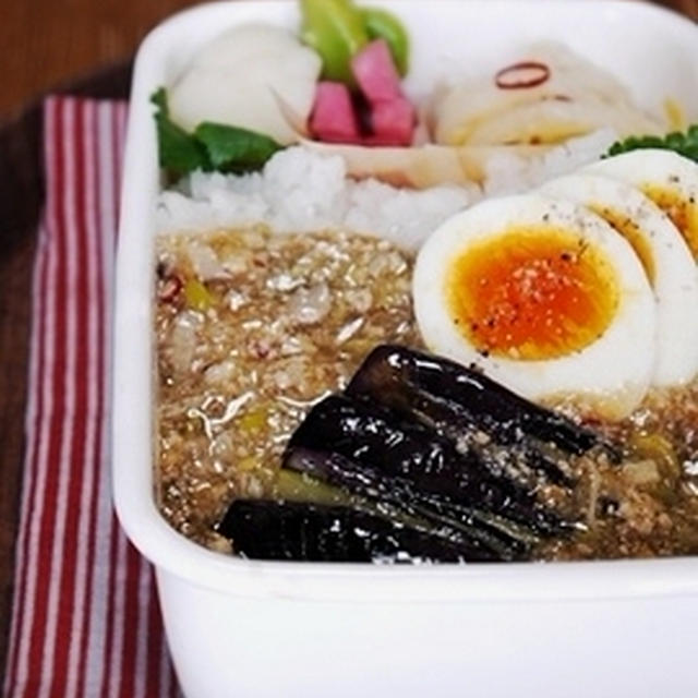 ◆亭主弁当は今日も丼。