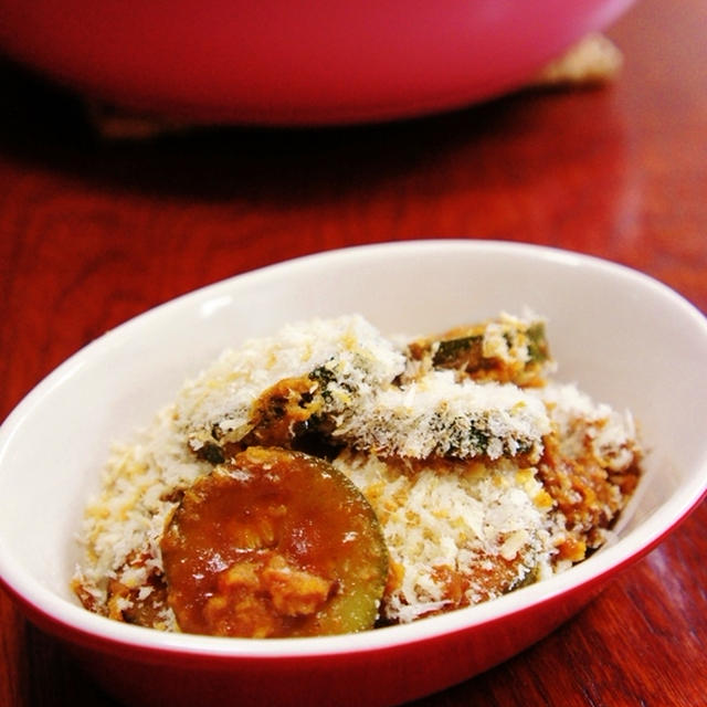 ズッキーニのカレーグラタンパン粉焼き