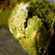 抹茶、白ゴマ、ホワイトチョコの豆乳スコーン