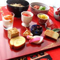 冬休みのお昼ご飯”おせちランチ”とトマトのハニーマリネ