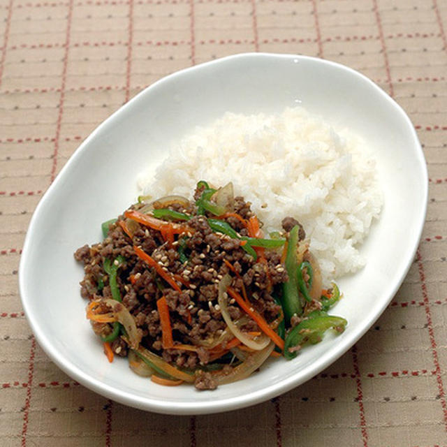 そぼろブルゴギ丼