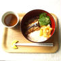 サンマの蒲焼缶で、トロロ丼
