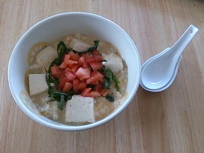 トマトでさっぱり豆腐入り雑炊